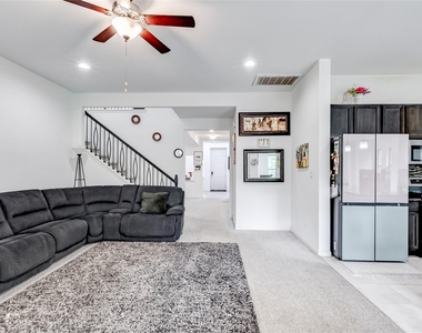 728 Marbella Vista Way - Photo Thumbnail 8
