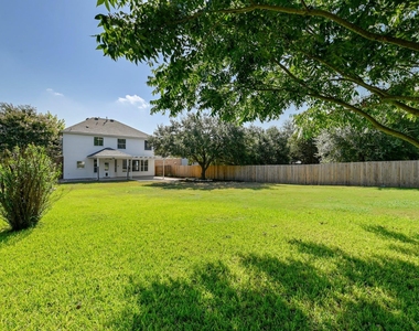20308 Farm Pond Ln - Photo Thumbnail 22