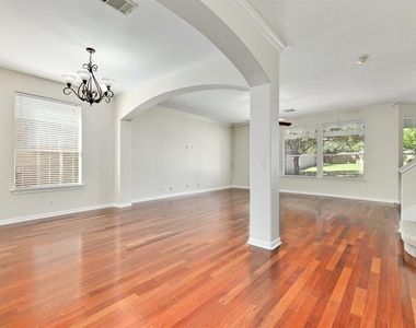 20308 Farm Pond Ln - Photo Thumbnail 16