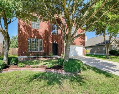 20308 Farm Pond Ln - Photo Thumbnail 1