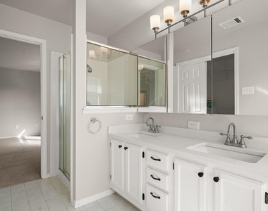 17841 Park Valley Dr - Photo Thumbnail 16