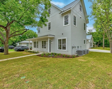 1919 W 38th St - Photo Thumbnail 30