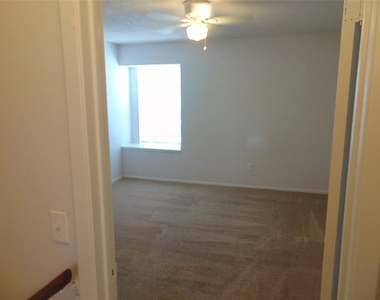 508 Burlwood - Photo Thumbnail 10