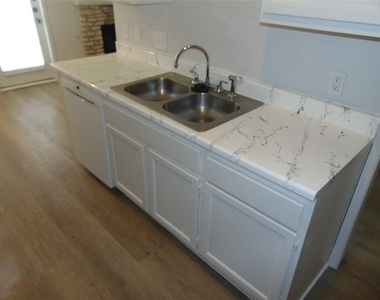 508 Burlwood - Photo Thumbnail 9