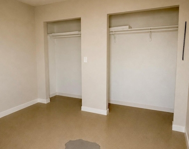 12215 Timber Arch Ln - Photo Thumbnail 14