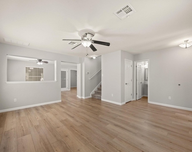 1429 Davis Mountain Loop - Photo Thumbnail 7