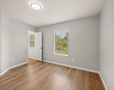 1429 Davis Mountain Loop - Photo Thumbnail 21