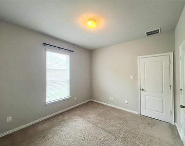613 Palmilla St - Photo Thumbnail 28