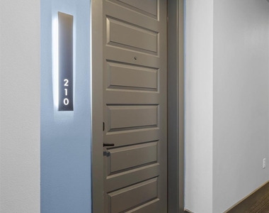 3101 Govalle Ave - Photo Thumbnail 1