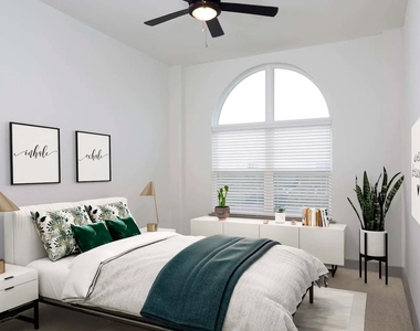 3939 W Alabama St - Photo Thumbnail 2