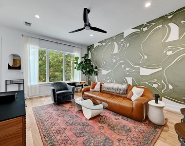 1407 Greenwood Ave - Photo Thumbnail 4