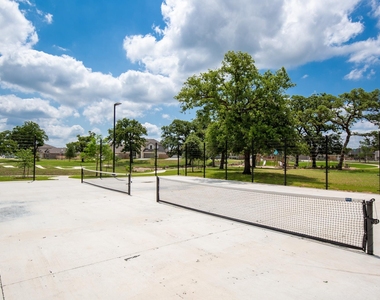 103 Brushy Creek Dr - Photo Thumbnail 29