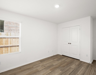 103 Brushy Creek Dr - Photo Thumbnail 19