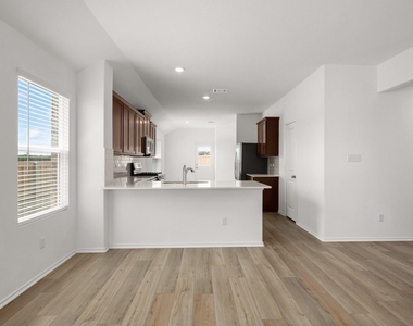 103 Brushy Creek Dr - Photo Thumbnail 4