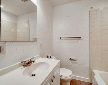 511 Sloan St - Photo Thumbnail 16