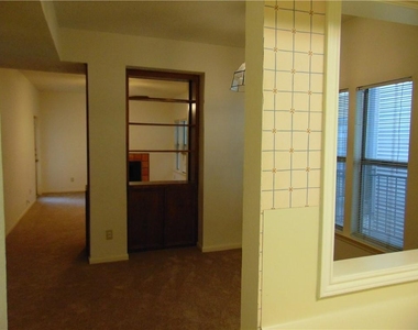 3115 Tom Green St - Photo Thumbnail 10