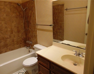 3115 Tom Green St - Photo Thumbnail 12