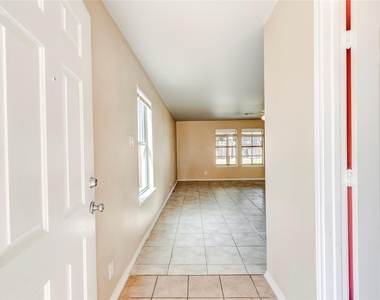 191 Beech Dr - Photo Thumbnail 4