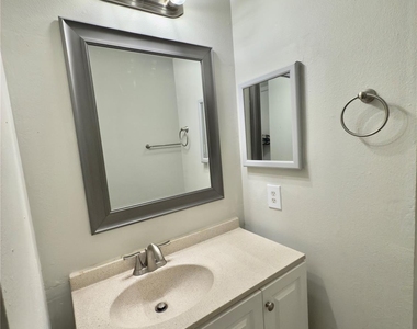 8907 Parkfield Dr - Photo Thumbnail 15