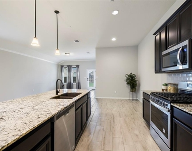107 Barley Fork Ln - Photo Thumbnail 9