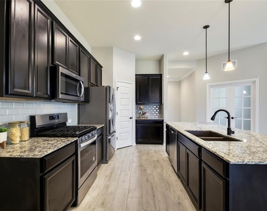107 Barley Fork Ln - Photo Thumbnail 7