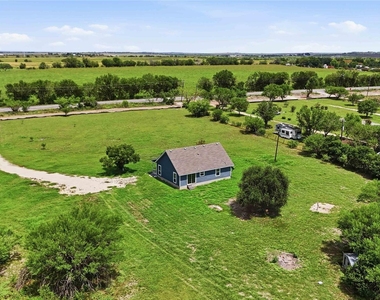 2500 Center Point Rd - Photo Thumbnail 23