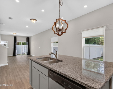 8069 Cheryl Ann Lane - Photo Thumbnail 11