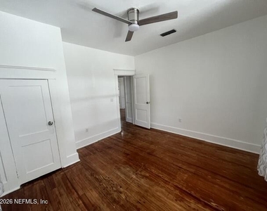 108 Fern Street - Photo Thumbnail 10