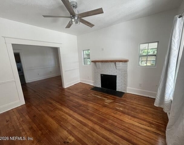 108 Fern Street - Photo Thumbnail 3
