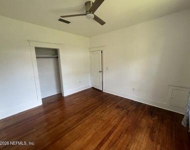 108 Fern Street - Photo Thumbnail 9