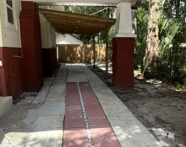 108 Fern Street - Photo Thumbnail 16