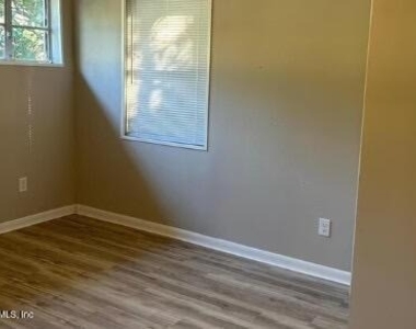 2784 Glen Mawr Road - Photo Thumbnail 9