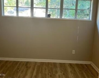 2784 Glen Mawr Road - Photo Thumbnail 5
