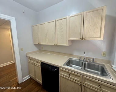 2504 Park Street - Photo Thumbnail 7