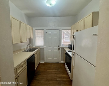 2504 Park Street - Photo Thumbnail 5