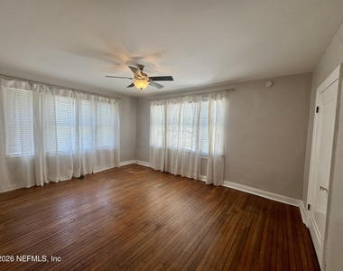 2504 Park Street - Photo Thumbnail 1