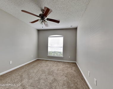 6463 Silk Leaf Lane - Photo Thumbnail 13