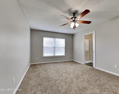 6463 Silk Leaf Lane - Photo Thumbnail 7