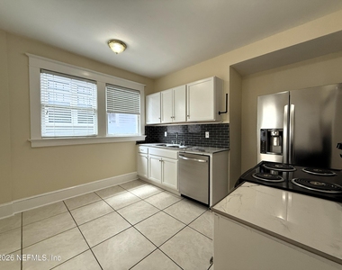 2330 Park Street - Photo Thumbnail 6