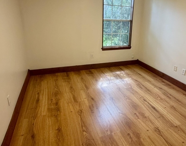 1523 Blue Heron Court - Photo Thumbnail 14