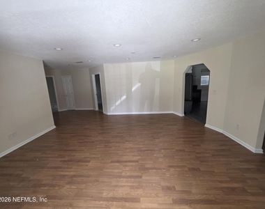 85818 Miner Road - Photo Thumbnail 6
