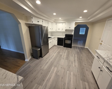 85818 Miner Road - Photo Thumbnail 9