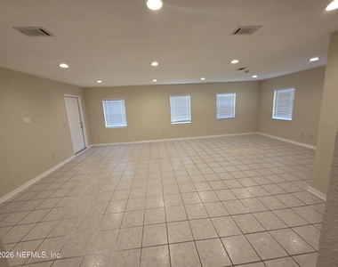 85818 Miner Road - Photo Thumbnail 11