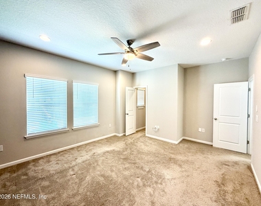 417 Pine Bluff Drive - Photo Thumbnail 13