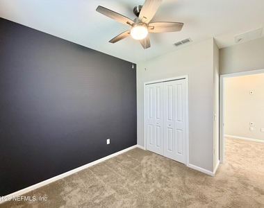 417 Pine Bluff Drive - Photo Thumbnail 18