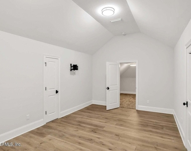 168 Hickory Hill Drive - Photo Thumbnail 23