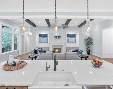 168 Hickory Hill Drive - Photo Thumbnail 8