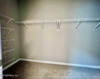 385 Brookgreen Way - Photo Thumbnail 13