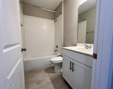 385 Brookgreen Way - Photo Thumbnail 15