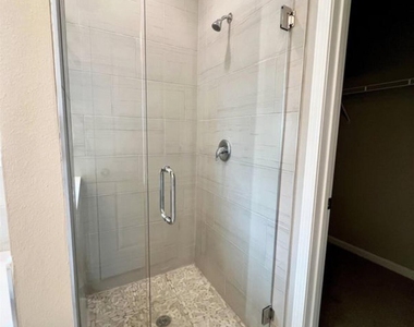 385 Brookgreen Way - Photo Thumbnail 12
